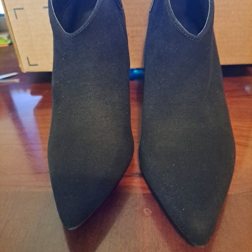 Brand new Black Suede Ankle Boots booties Stiletto heels sz 7M